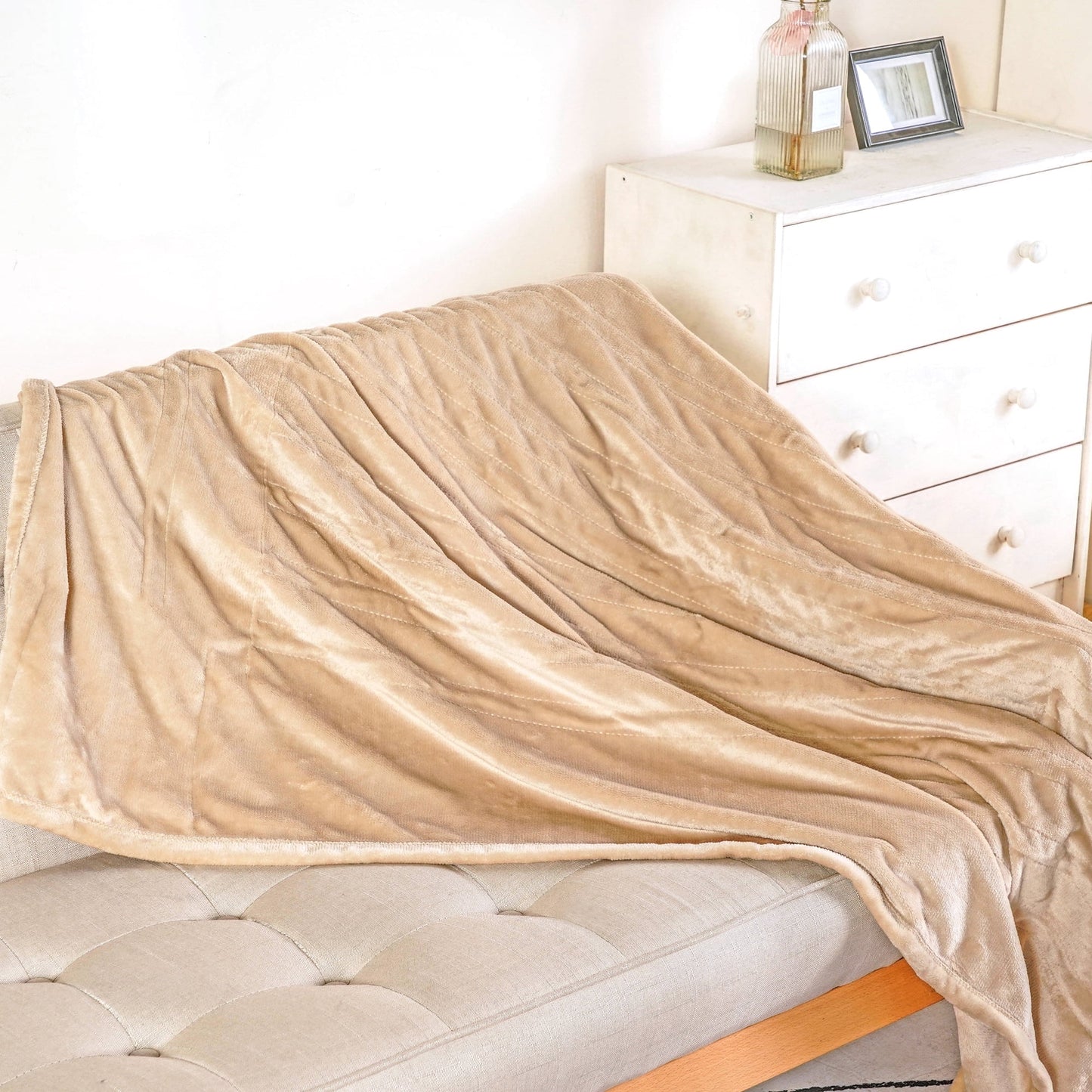 Superjoe Electric Throw Heated Blanket, Double-Layer Flannel, 4 Heat Settings and Auto-off, 60" x 50", Beige